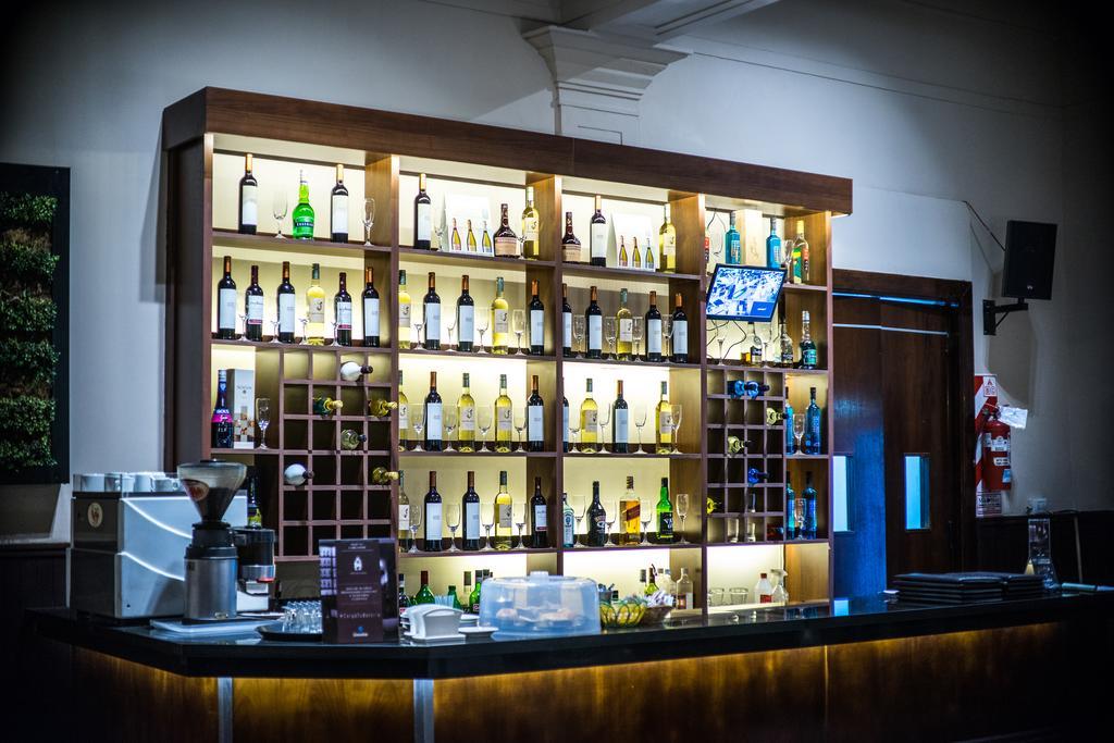 Hotel Vina De Italia คอร์โดบา ภายนอก รูปภาพ