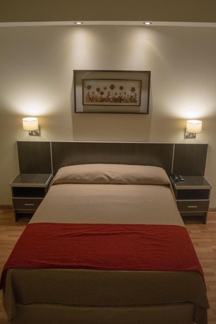 Hotel Vina De Italia คอร์โดบา ภายนอก รูปภาพ